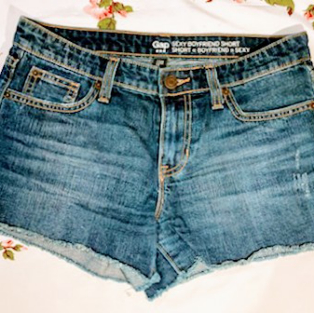 Sexy Distressed Boyfriend Shorts